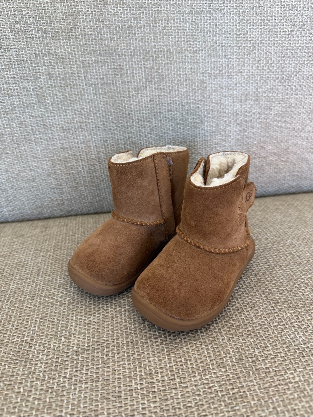 UGG Chestnut Suede Kids Shearling Boots